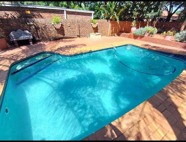 4 BEDROOM HOUSE FOR SALE IN THERESA PARK